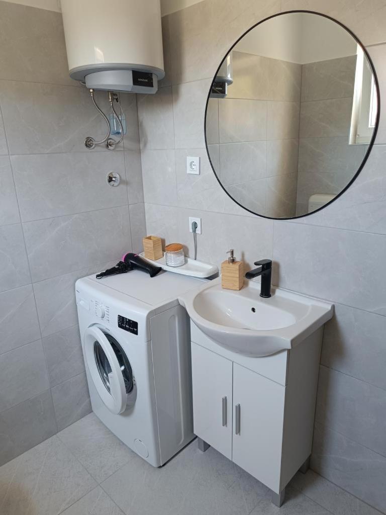 Apartment Dragana, Jezera, Island Murter Exteriér fotografie