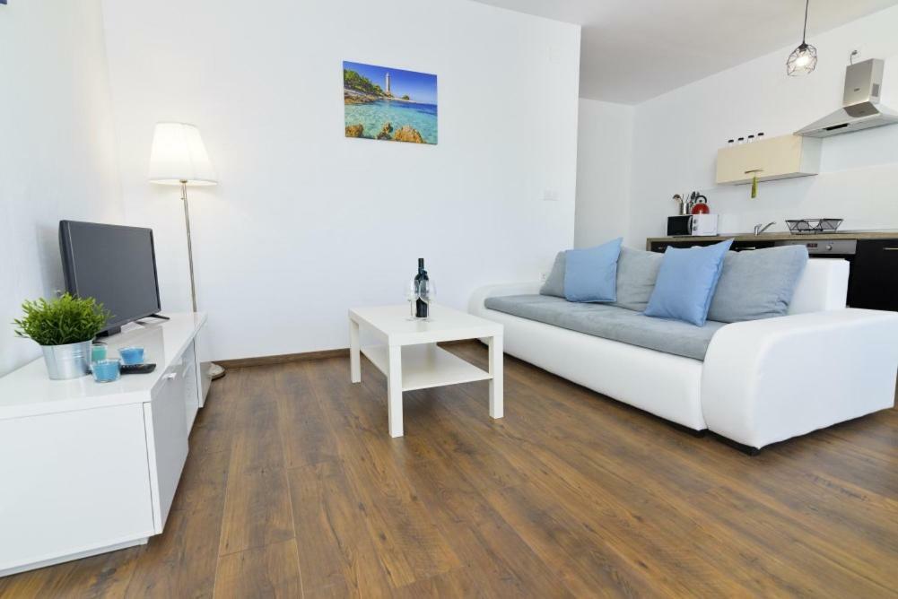 Apartment Dragana, Jezera, Island Murter Exteriér fotografie