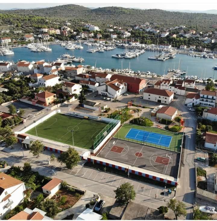Apartment Dragana, Jezera, Island Murter Exteriér fotografie